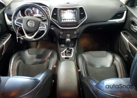 2017 Jeep Cherokee Trailhawk from USA, damaged, VIN 1C4PJMBS1HW577033